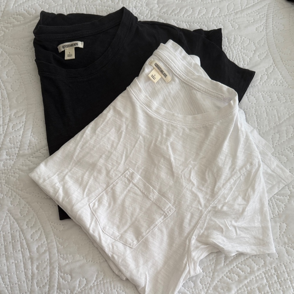 2 Pocket T-Shirts White and Black Bundle